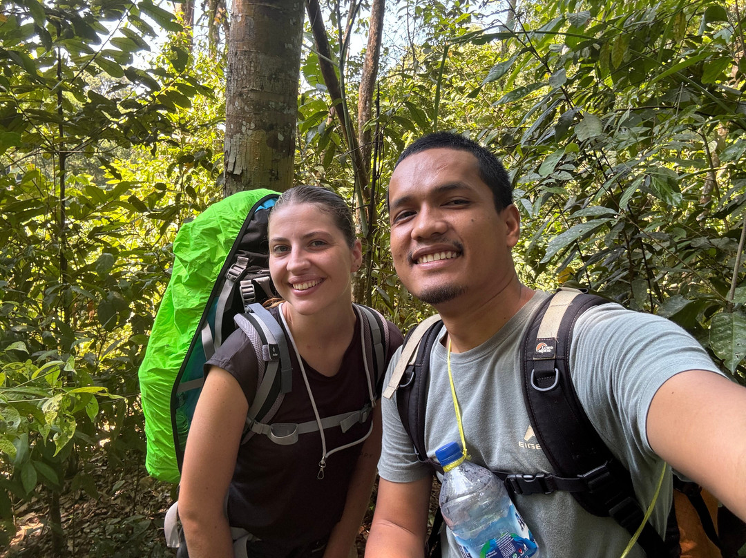 Local Jungle Trekking Guide