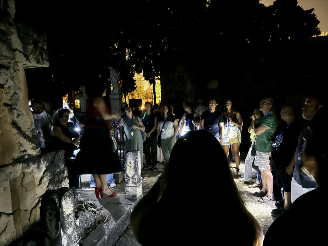 Granada a Traves, Rutas con Caracter-格拉纳达必去景点