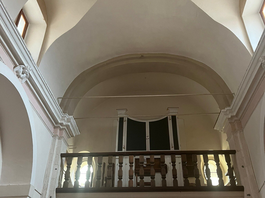 Chiesa della Madonna del Carmelo-Pescasseroli必去景点