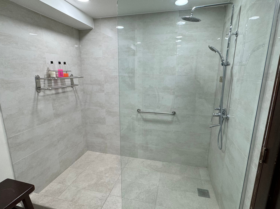 Club Kingston Airport Departure Lounge-金斯敦必去景点