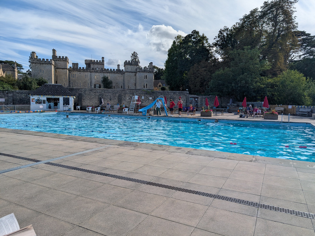 Cirencester Open Air Swimming Pool-赛伦塞斯特必去景点