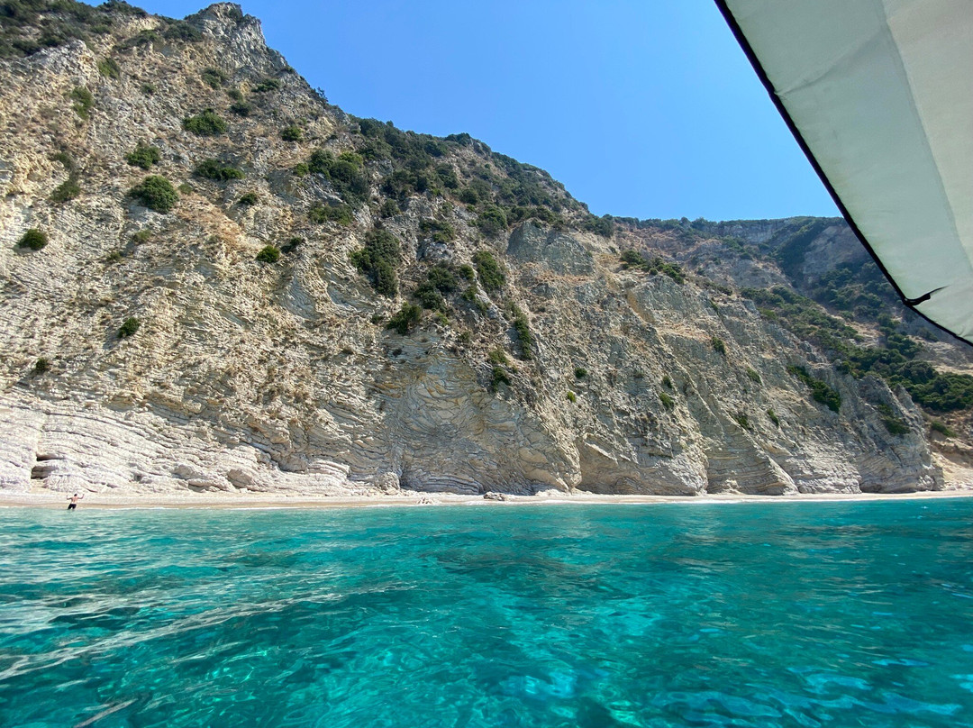 Ninos Boat Rental-Liapades必去景点