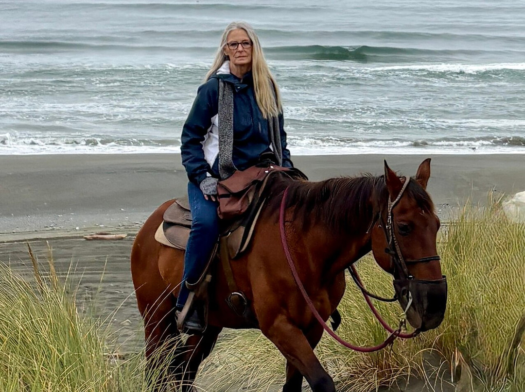 Crescent Trail Rides-克雷森特城必去景点