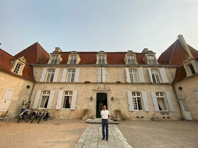 维基埃城堡酒店主图