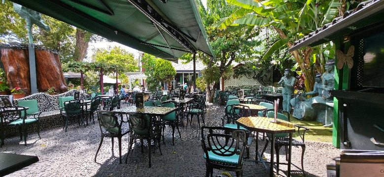 Hole in One-沙尔必去景点