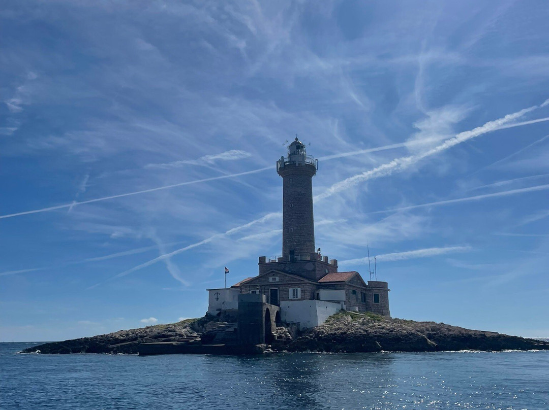 Tajana & Zlatni Rat Excursions-梅杜林必去景点