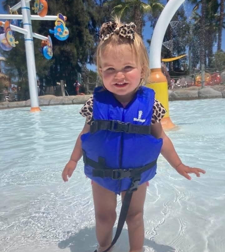 Six Flags Hurricane Harbor Concord-康科德必去景点