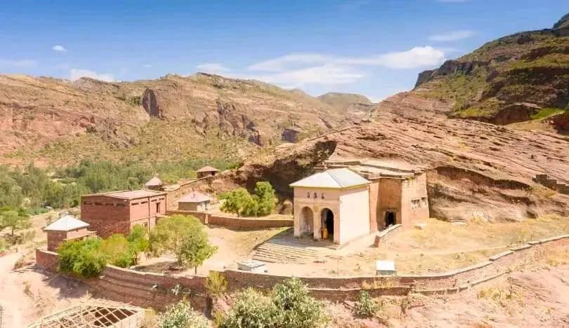 Glamour Omo Valley Tours-亚的斯亚贝巴必去景点