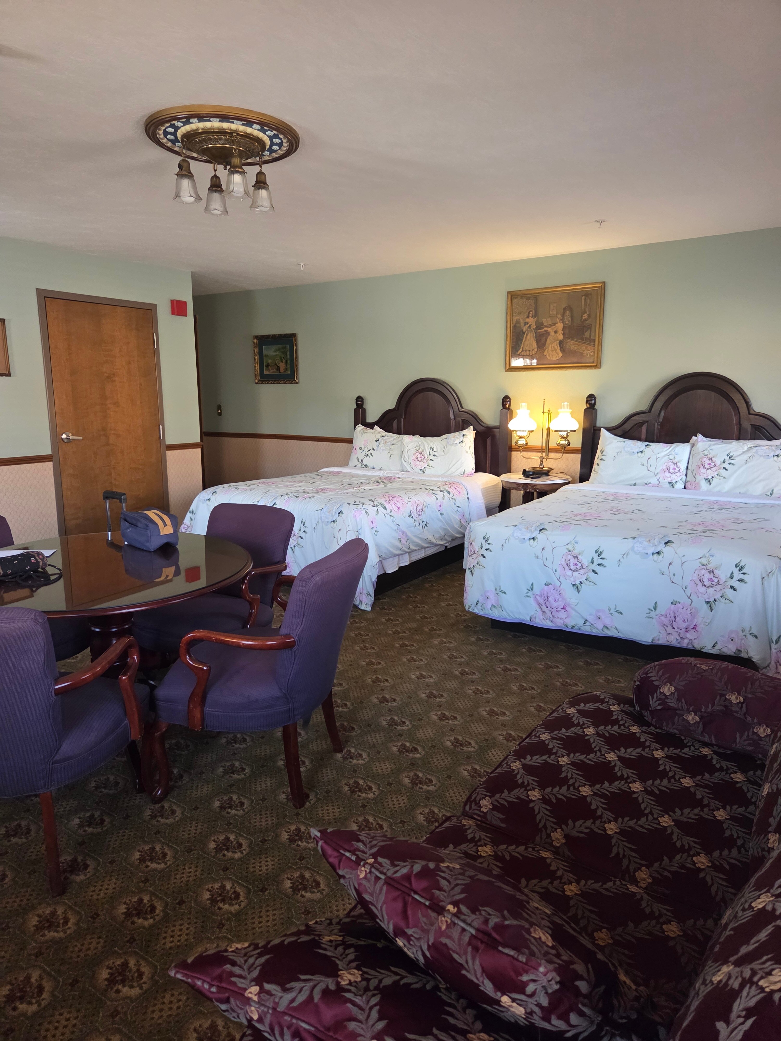 米勒斯堡酒店-官方