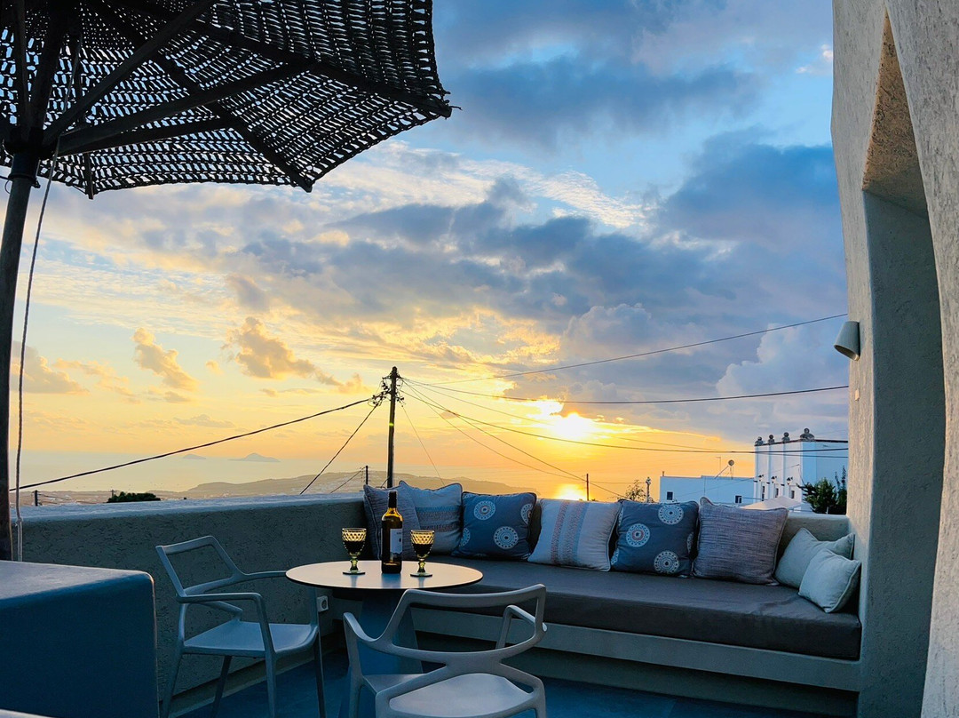 Aeon Suites Hotel主图