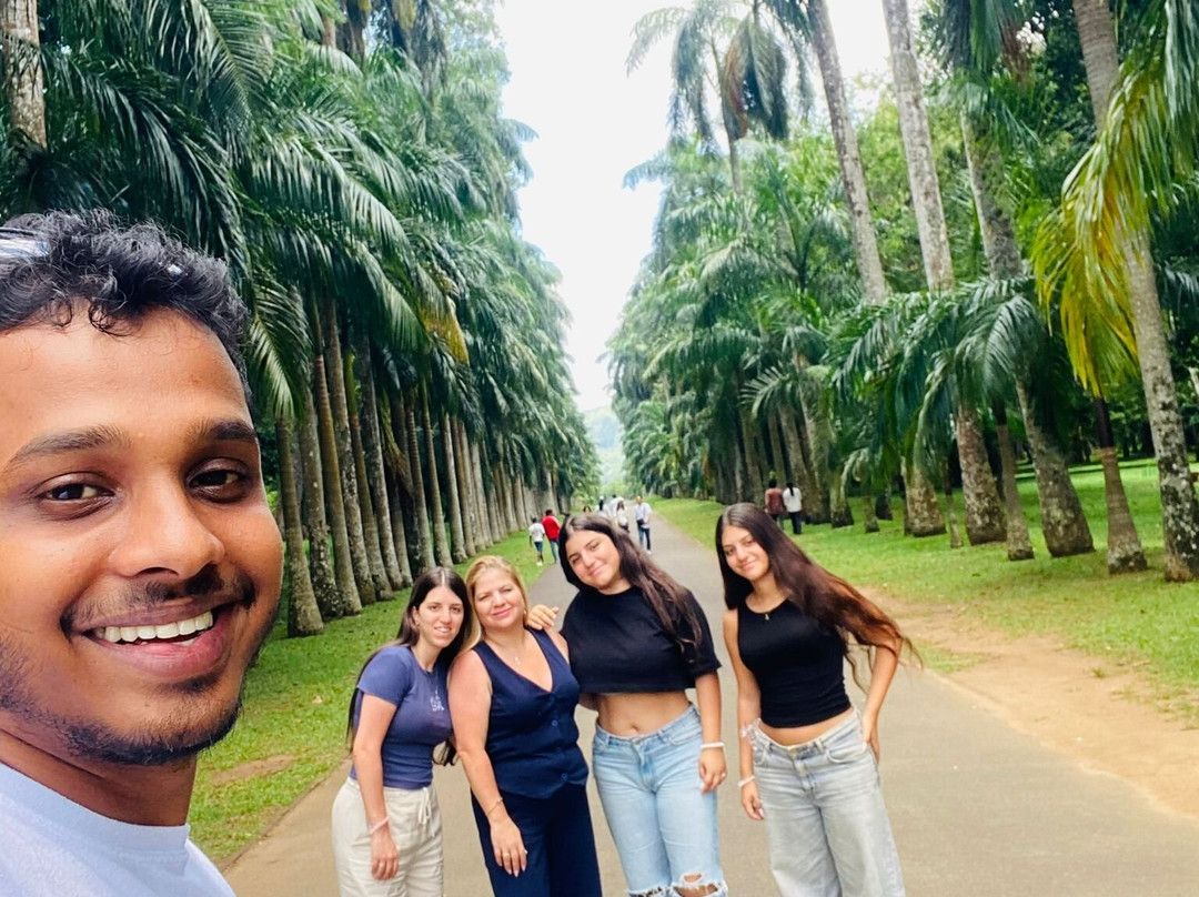 Escape with Yasun-tours & transfer(PVT)LTD-因都鲁瓦必去景点