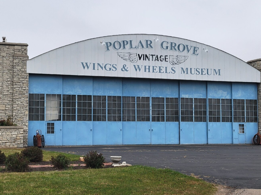 Vintage Wings and Wheels Museum-Poplar Grove必去景点