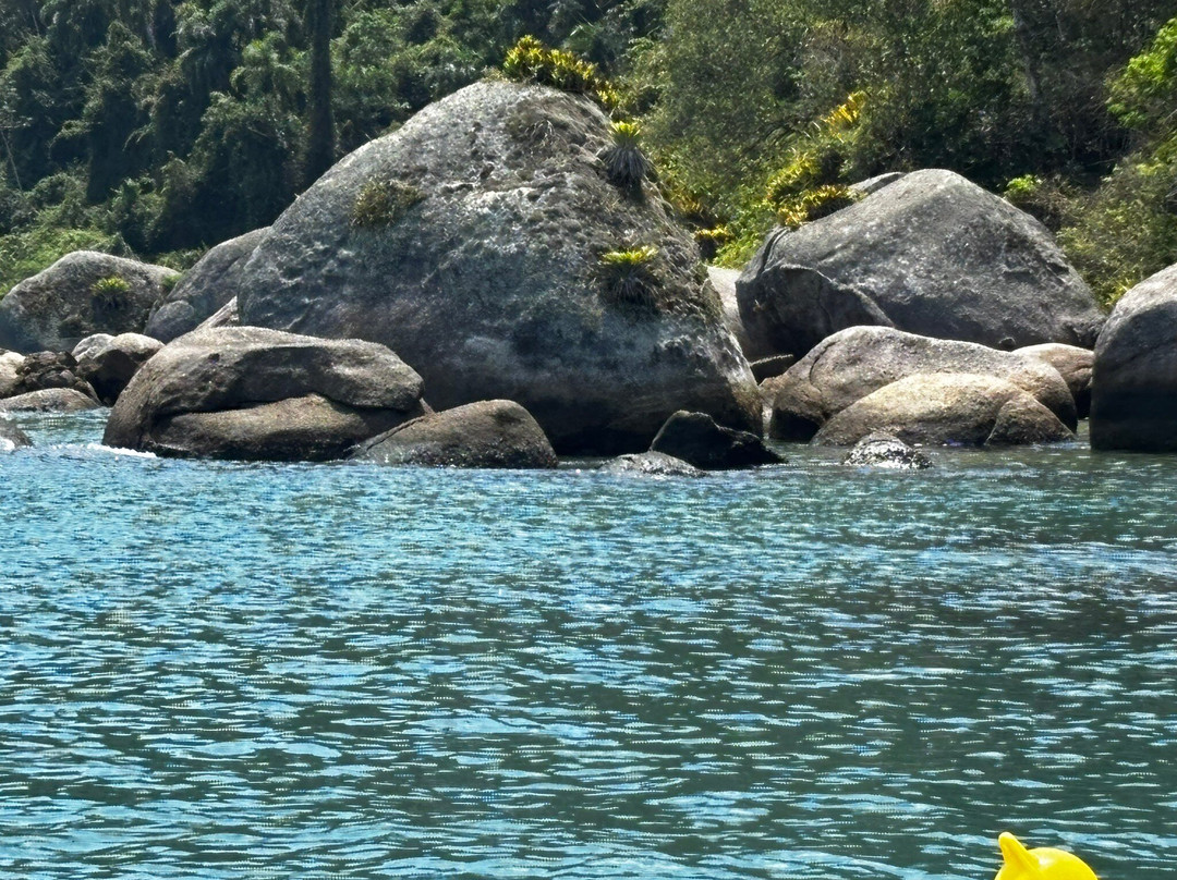 Lancha Claudio Ubatuba-乌巴图巴必去景点