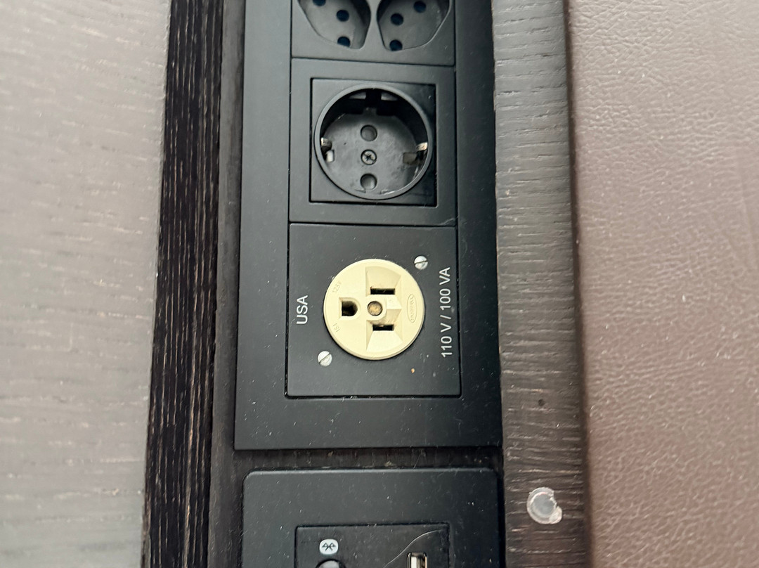 苏黎世卡梅哈大酒店，傲途格精选主图