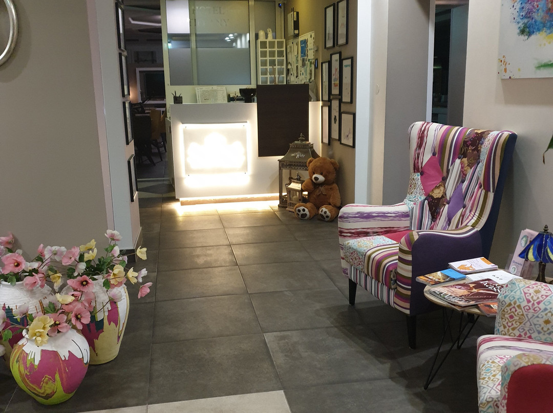 蒂弗尼酒店主图