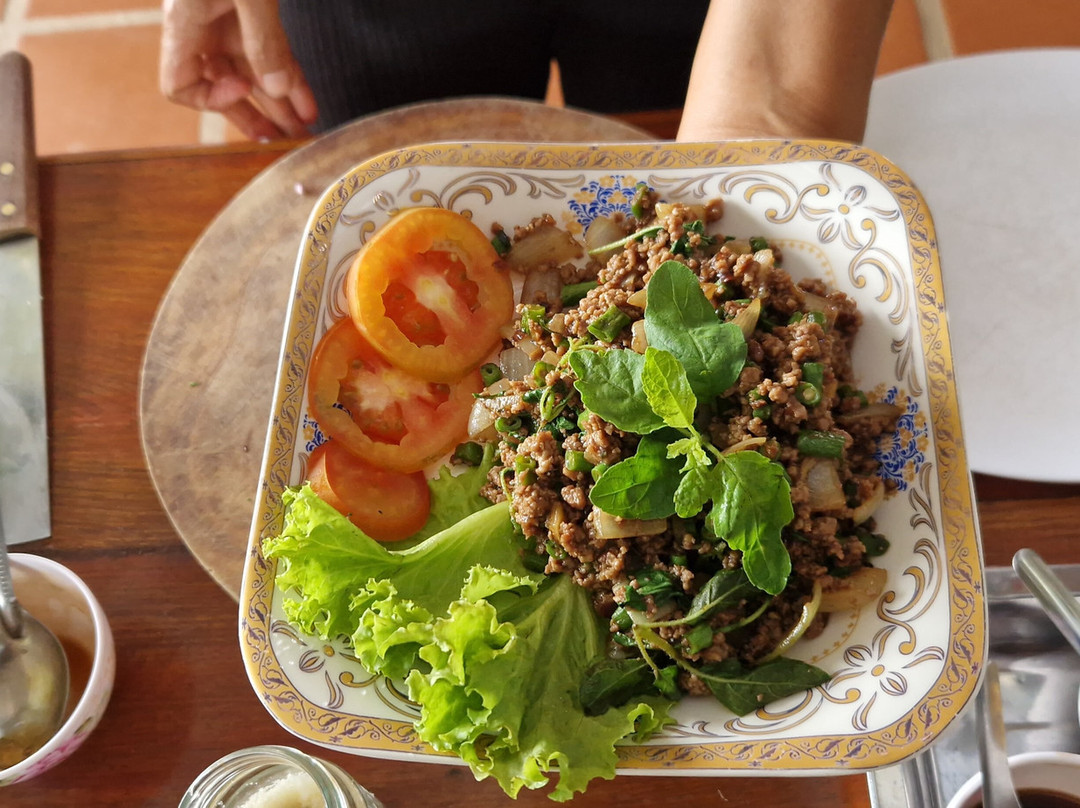 Lucky Kitchen Cooking Class-贡布必去景点