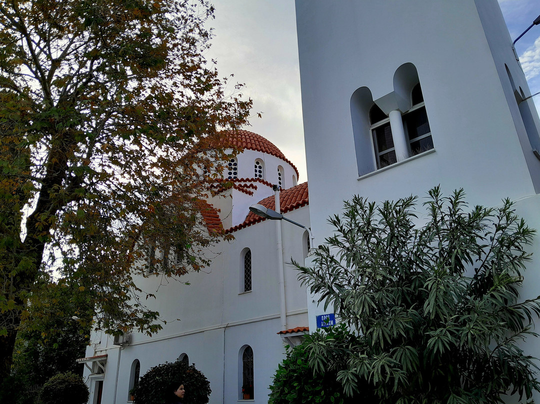 Agios Raphael Monastery-Piryoi Thermis必去景点
