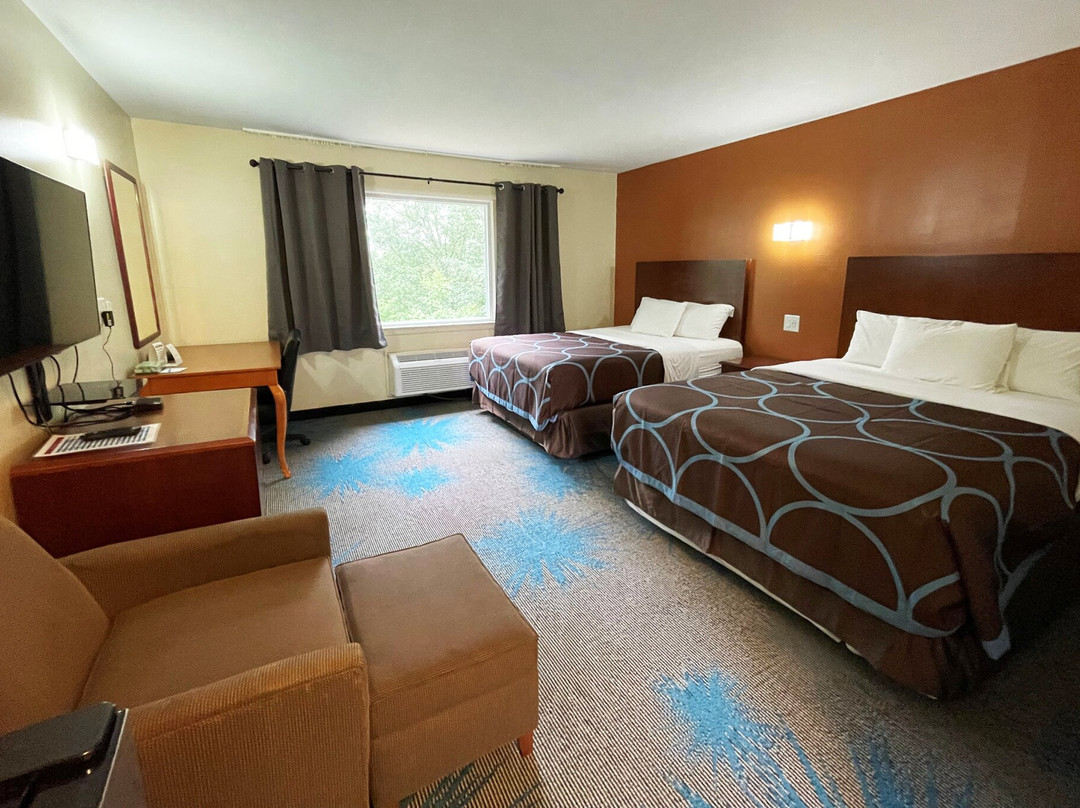 Red Carpet Inn and Suites Plymouth主图