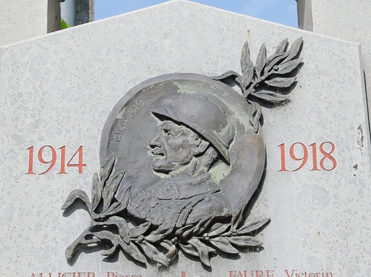 Monument à Saint-Sauveur-de-Montagut