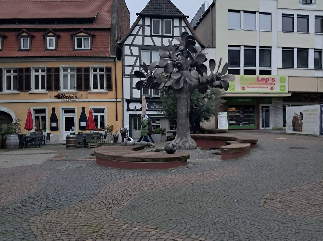 Paradiesbrunnen-Neustadt an der Weinstrasse必去景点