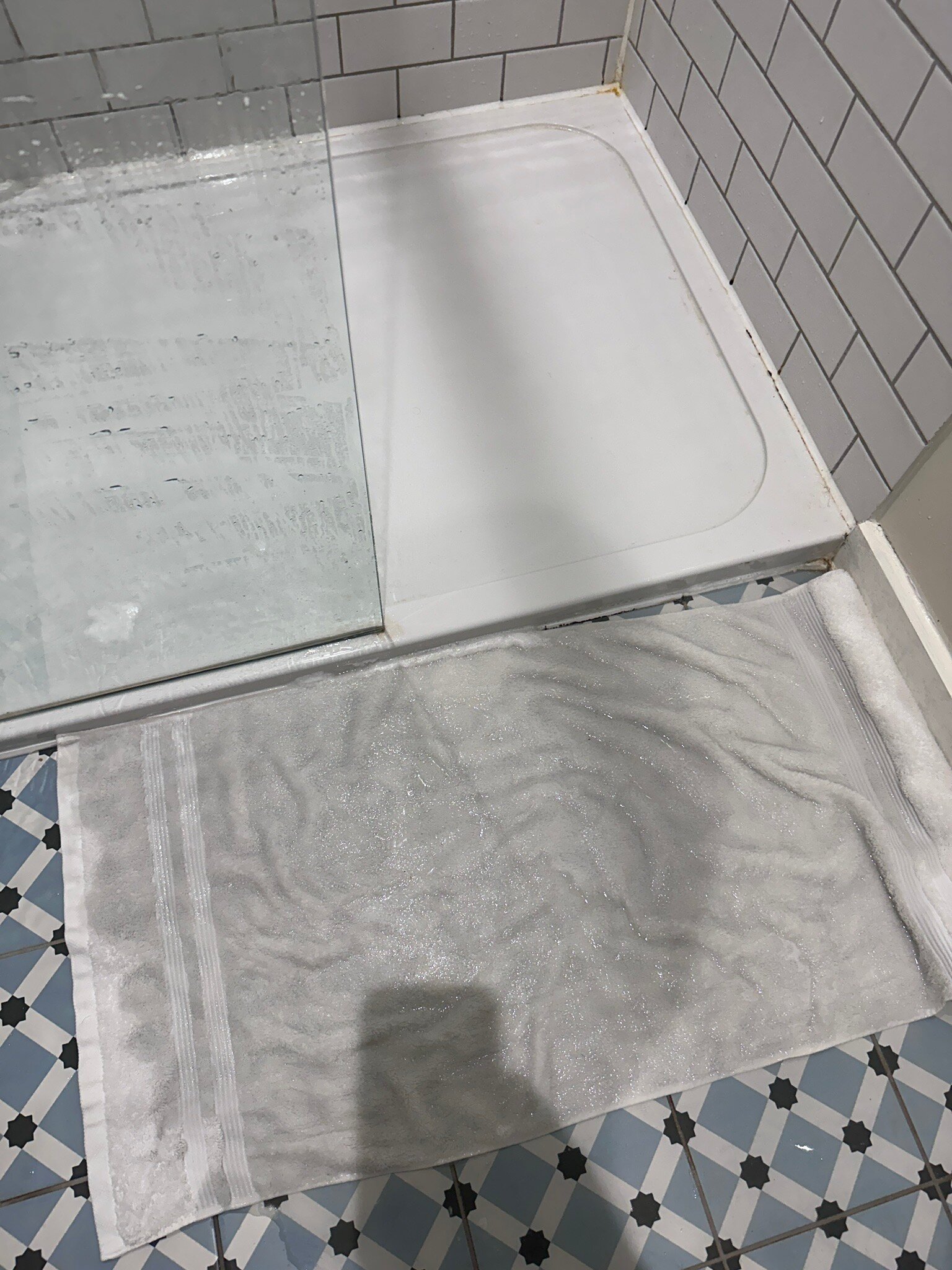 The Plough At Kelmscott-官方