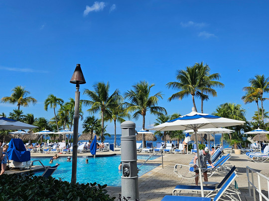 Pirates Cove Watersports-拉哥岛必去景点