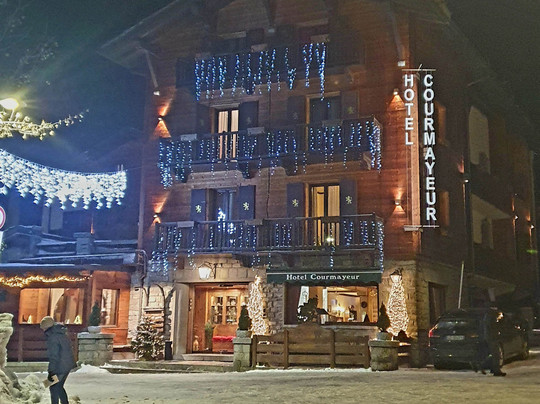 科马约尔酒店主图