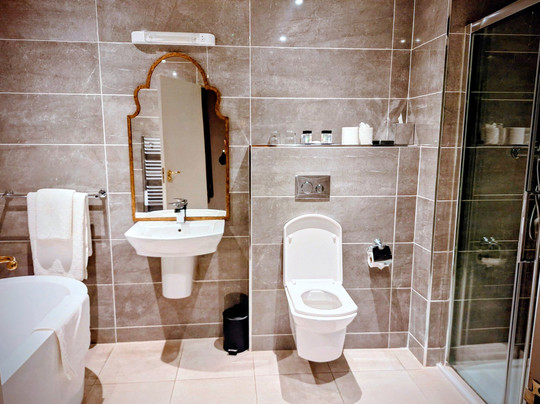 Longcourt House Hotel主图