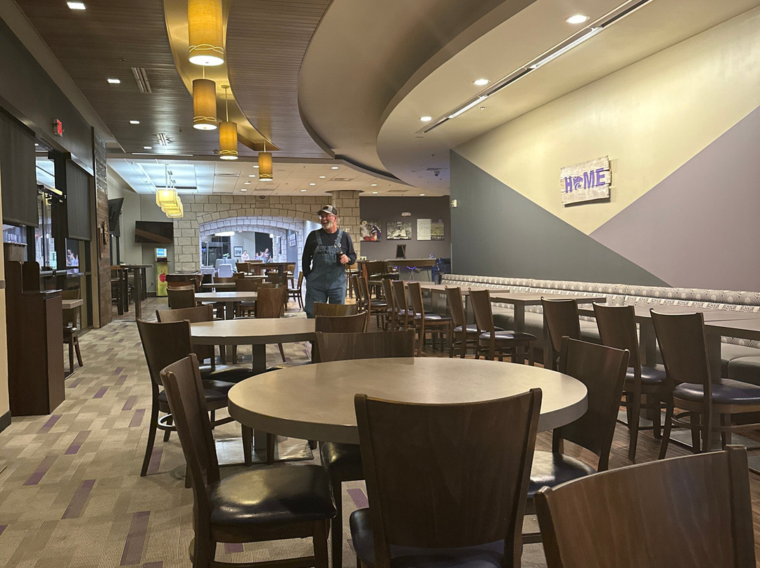 Bluemont Hotel主图