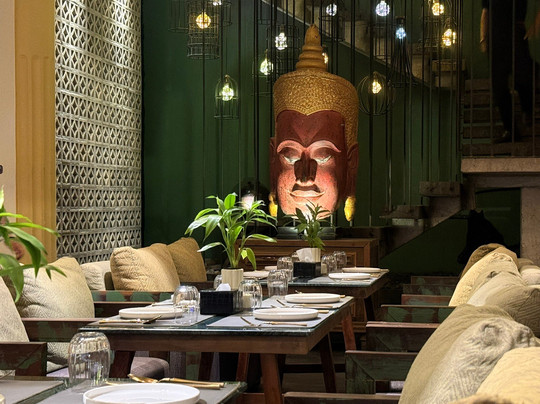 Amara Dining Pub Street