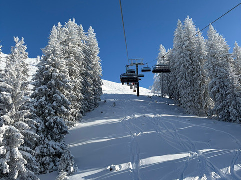 科尔斯巴美酒店主图