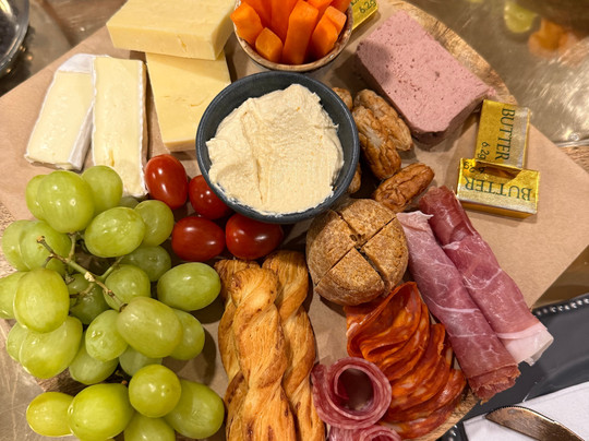 Bond Street Distillery-欣克利必去景点