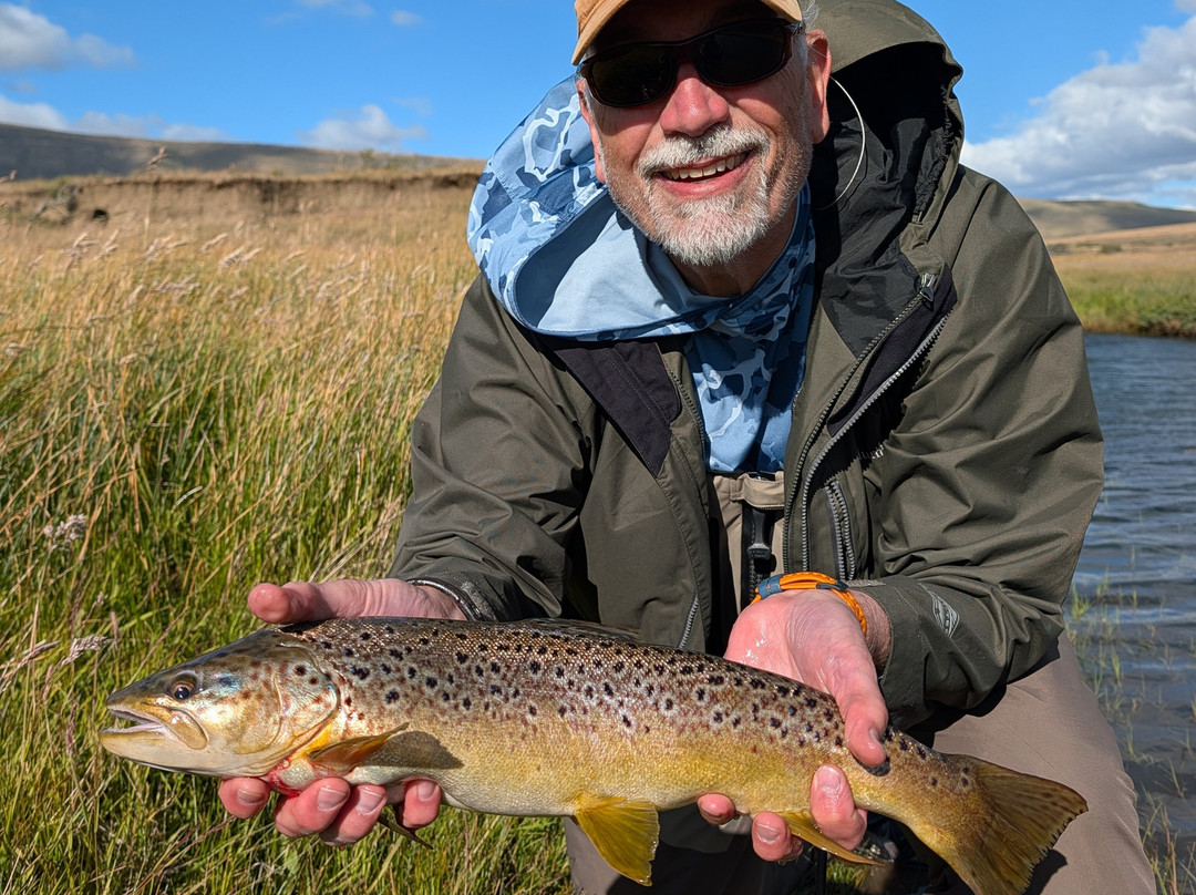 Mosquero Fly Fishing-纳塔莱斯港必去景点