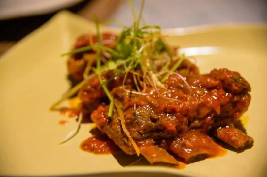 巴厘岛金巴兰湾四季度假村酒店主图