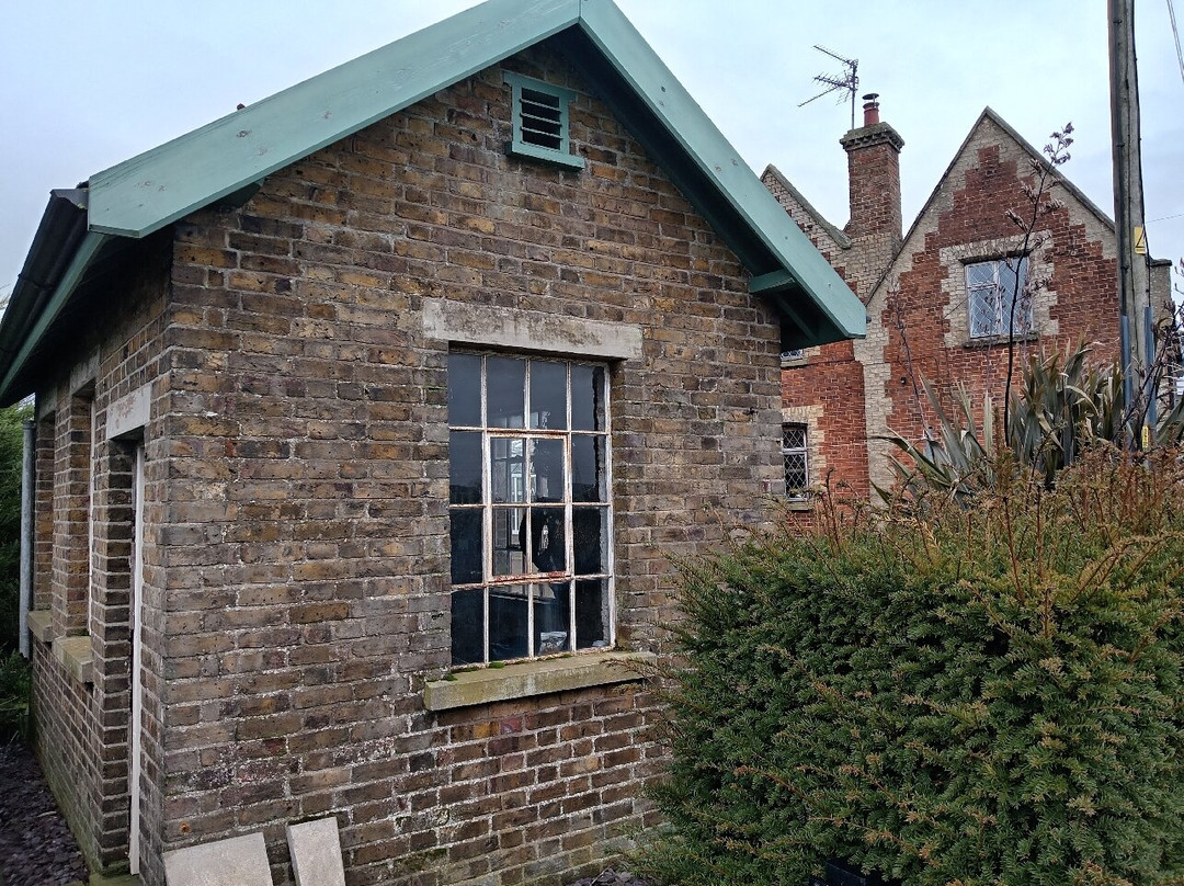 Emneth disused station