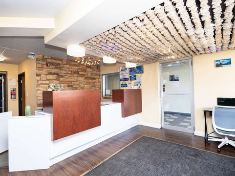 代顿胡伯高地东北戴斯酒店主图