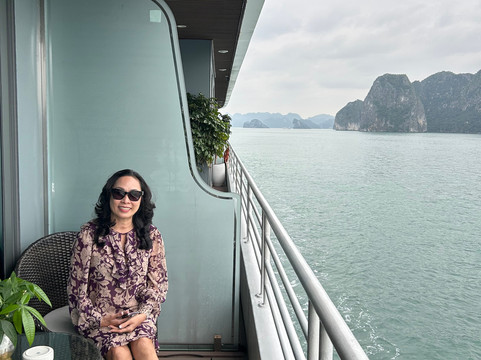 Catherine Cruises-下龙湾必去景点