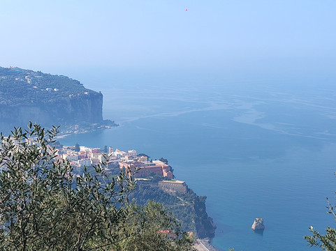 Trentaremi-那不勒斯必去景点