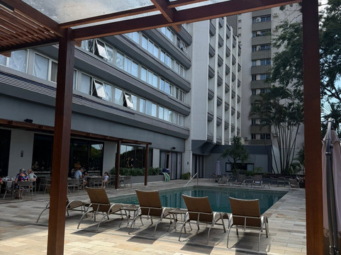 马林加德维尔商务酒店主图