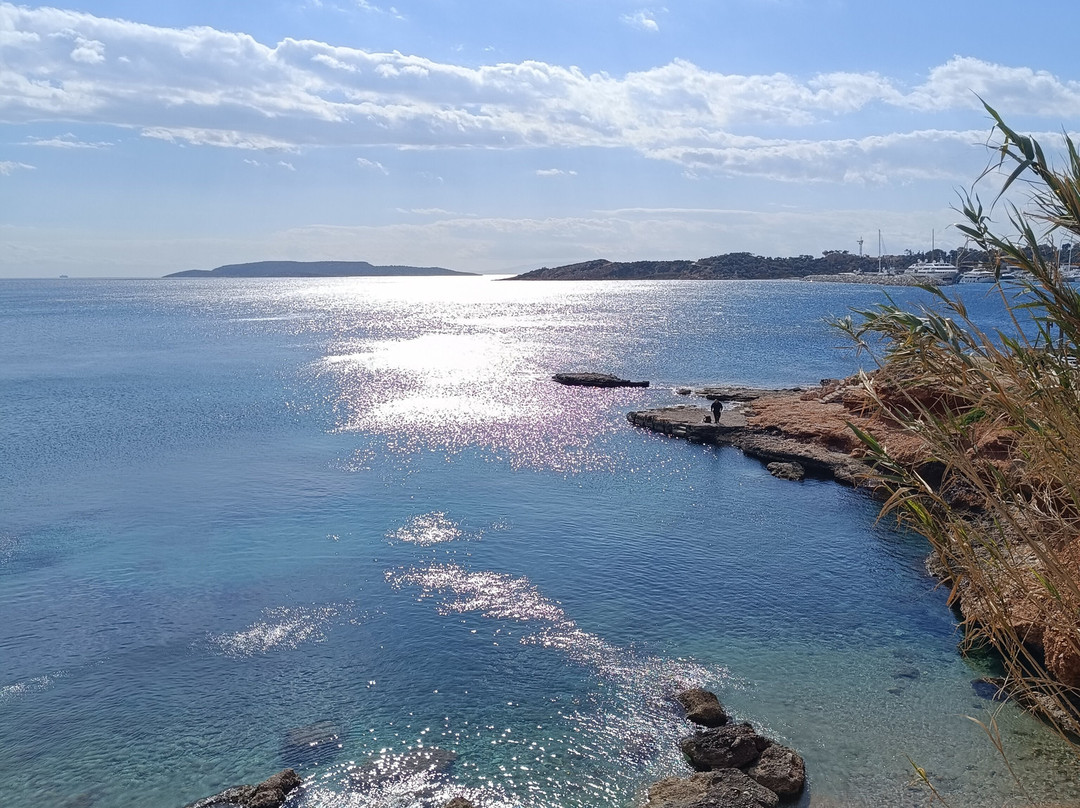 Vouliagmeni Beach-沃立歌美尼必去景点