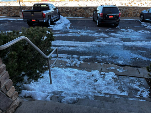 帕克欢朋套房酒店主图