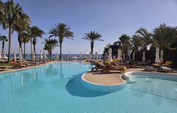 日落珍珠屋温泉酒店-泳池