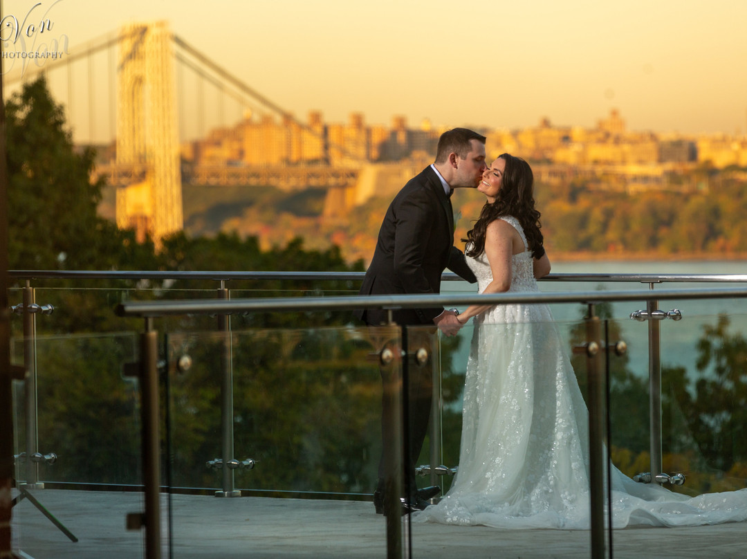 Riverview Ballroom Wedding Venue in New Jersey-Cliffside Park必去景点
