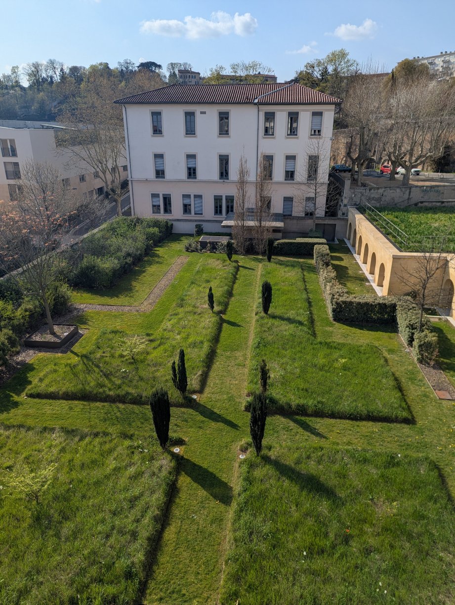 维拉玛伊亚酒店-官方