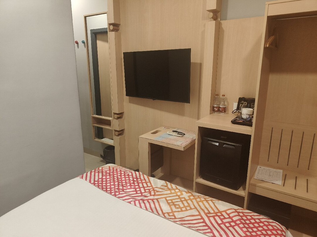 东德里精吉尔酒店-维韦克豪尔主图