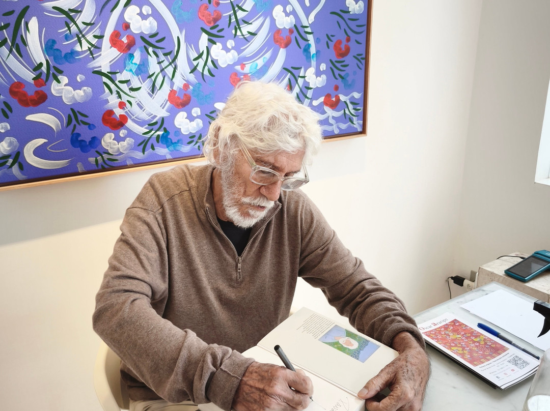 Galeria e Fundação Oscar Araripe-蒂拉登特斯必去景点