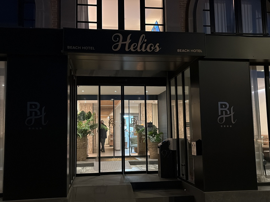 赫利俄斯酒店主图