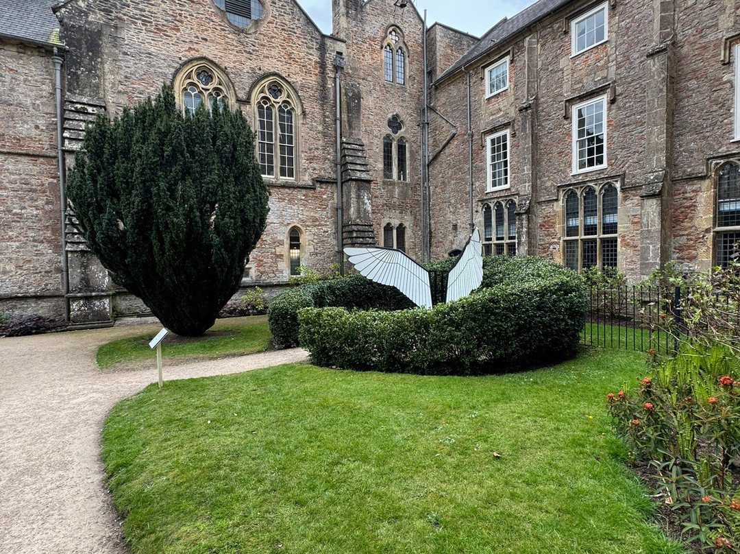 The Bishop's Palace And Gardens-韦尔斯必去景点