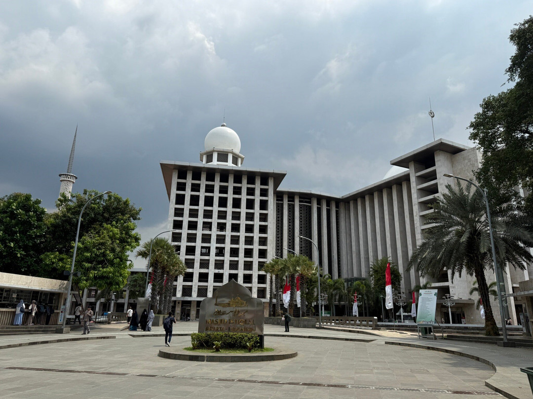 伊斯蒂赫拉尔大清真寺 (Mesjid Istiqlal)-雅加达必去景点