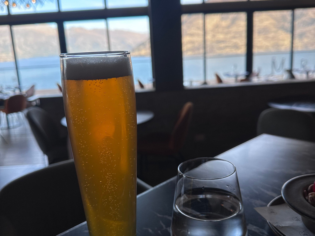 卡马那湖屋酒店主图